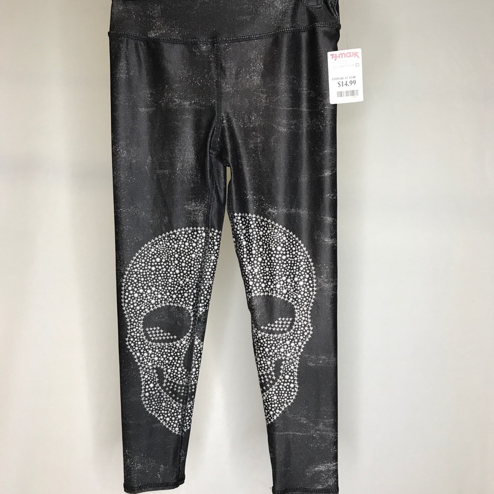 Skull crop leggings